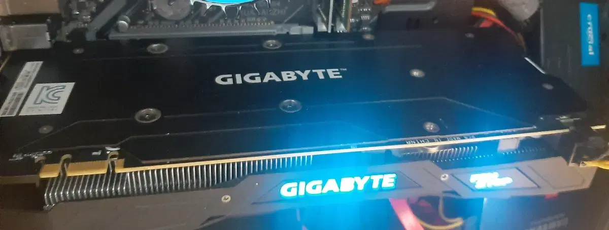 그래픽카드 gtx1080 8g